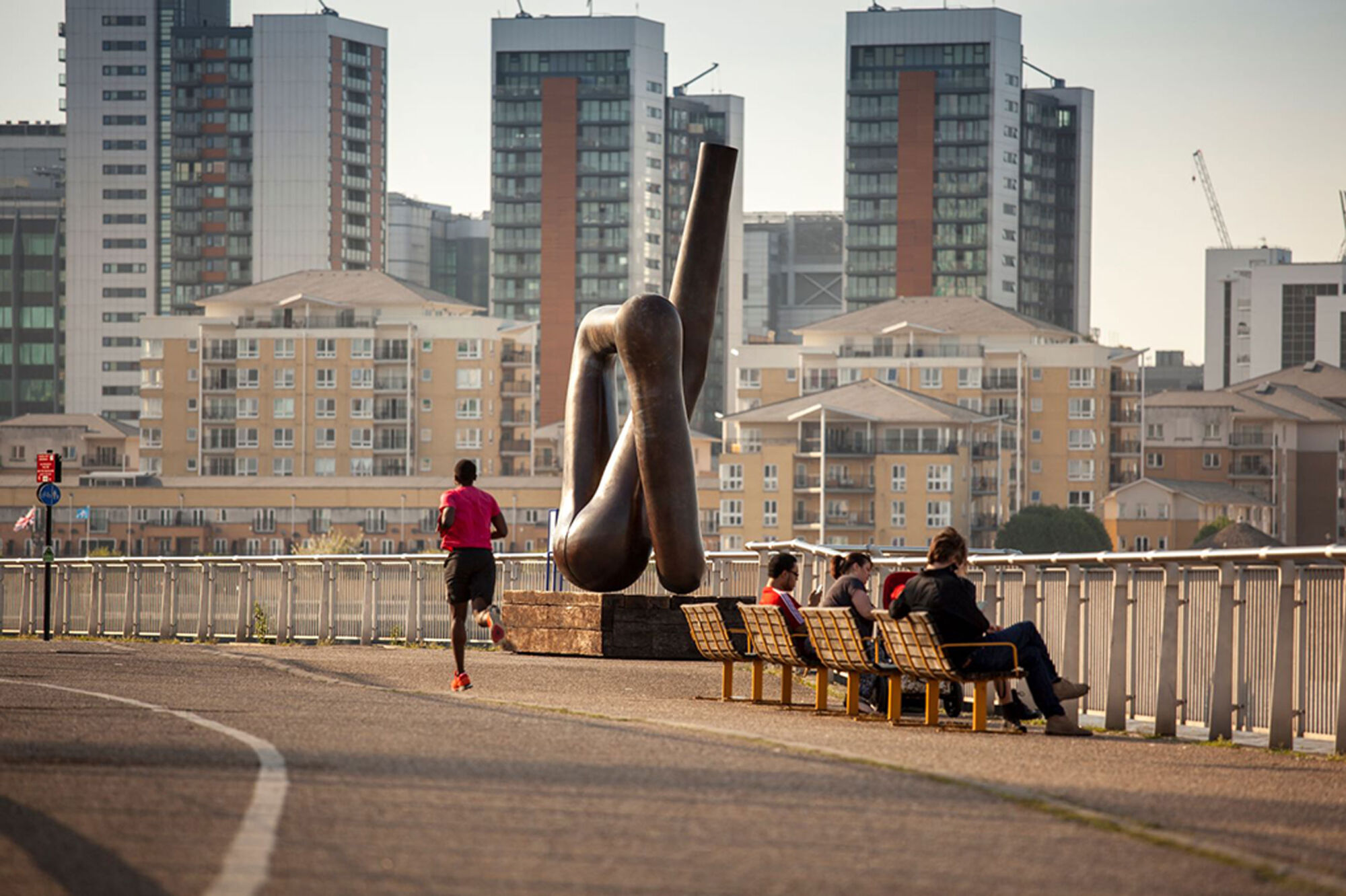 The Wick - Gary Hume, Liberty Grip
Greenwich Peninsula
Photo: Luis Veloso
Courtesy of The Line