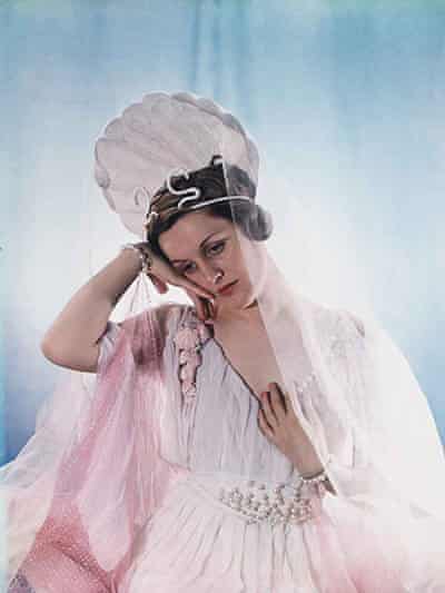 The Wick - The Honorable Mrs Bryan Guinness as Venus by Madame Yevonde. The Yevonde Portrait Archive