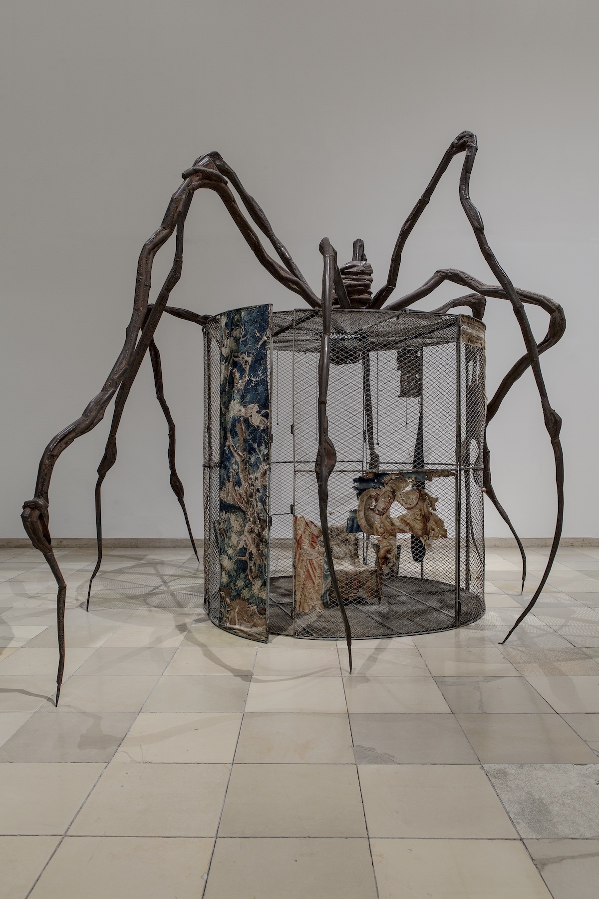 The Wick - Louise Bourgeois
Spider, 1997
Steel, tapestry, wood, glass, fabric, rubber, silver, gold and bone
449.6 x 665.5 x 518.2 cm.
© The Easton Foundation/VAGA at ARS, NY and DACS, London 2021. Photo: Maximilian Geuter