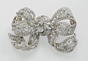 The Wick - Queen Mary's Dorset bow brooch