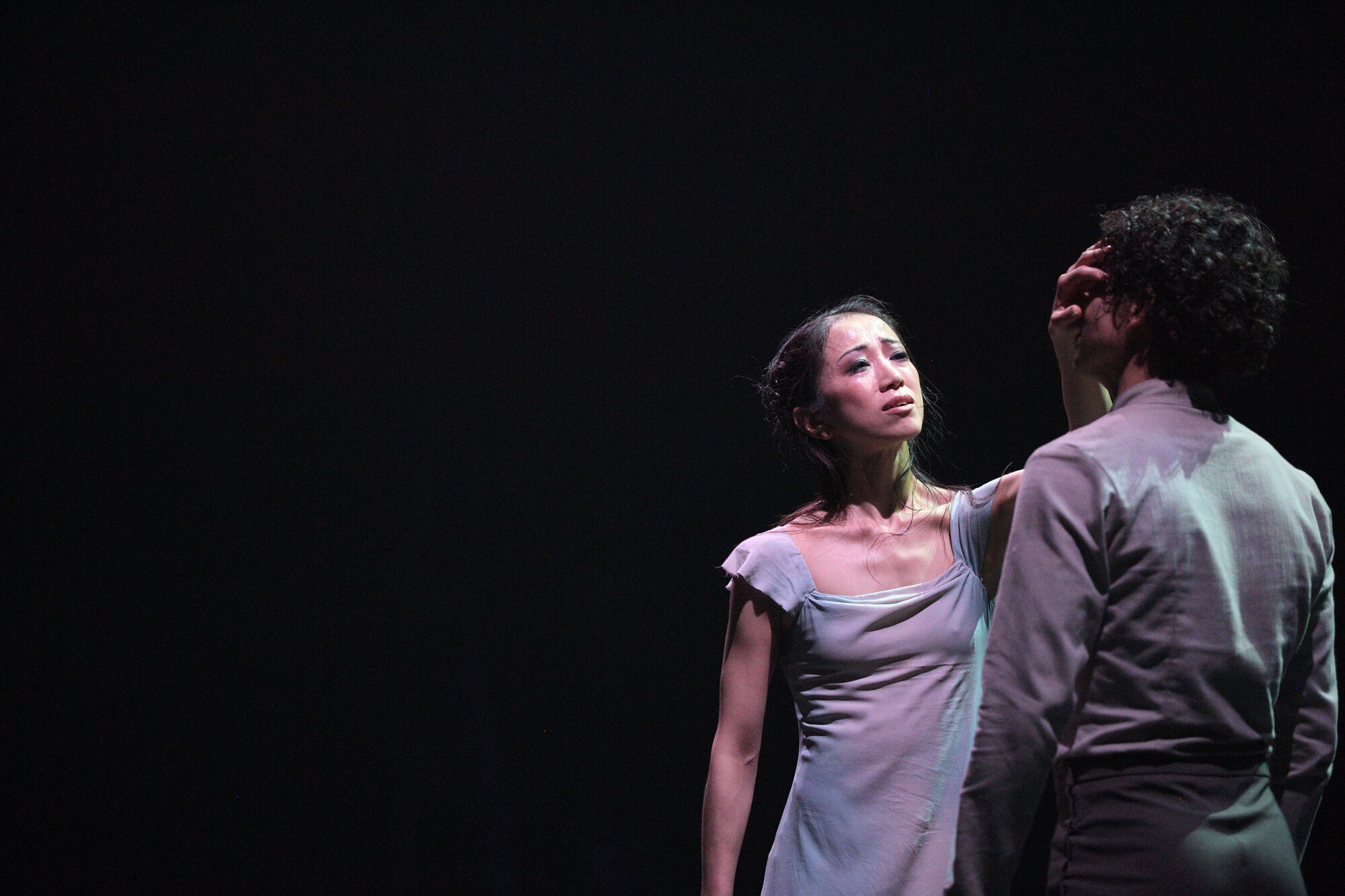 The Wick - Erina Takahashi and Isaac Hernández in Akram Khan's Giselle (c) Laurent Liotardo