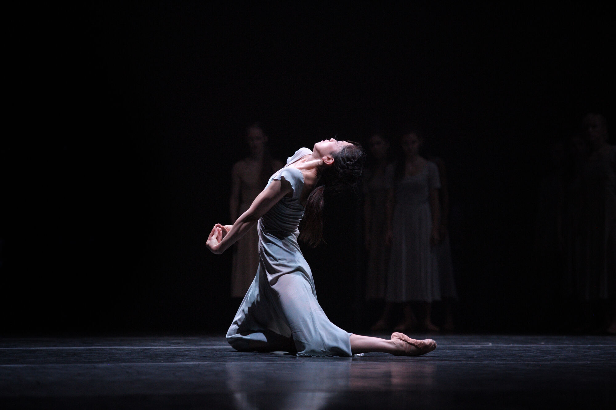 The Wick - Erina Takahashi in Akram Khan's Giselle (c) Laurent Liotardo 