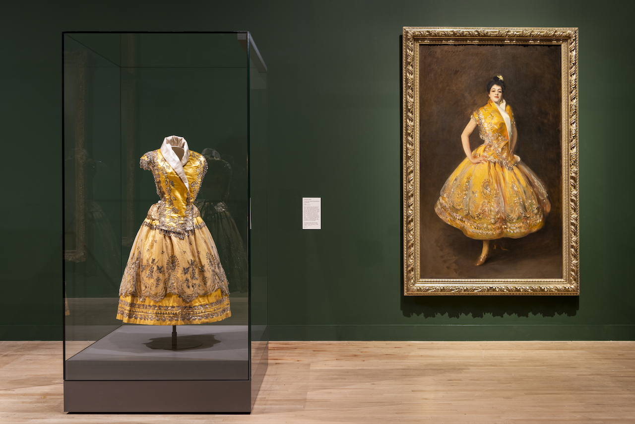 The Wick Culture - Sargent and Fashion Installation view with La Carmencita, c.1890 and costume. Photo © Tate (Jai Monaghan)