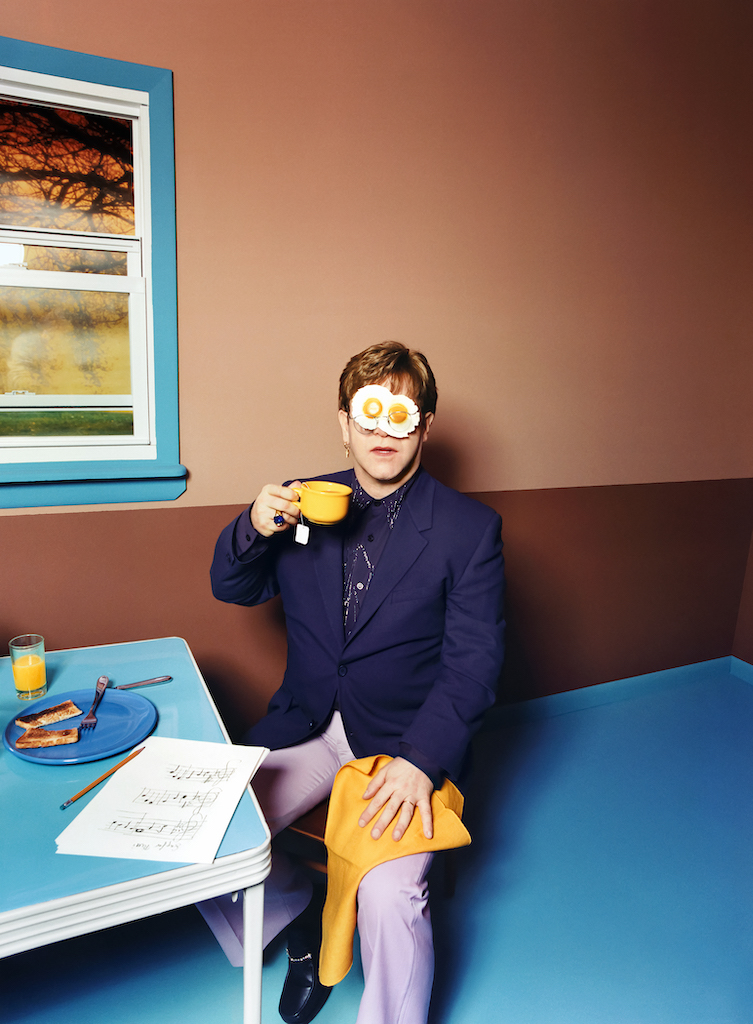 The Wick Culture - David LaChapelle, Elton John Egg On His Face. New York 1999 © David LaChapelle