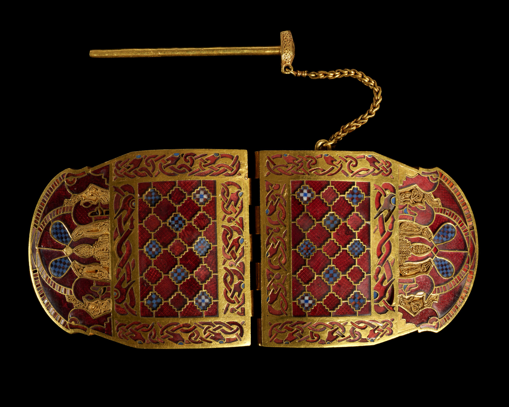 The Wick Culture - Gold Shoulder Clasp ©The Trustees of the British Museum