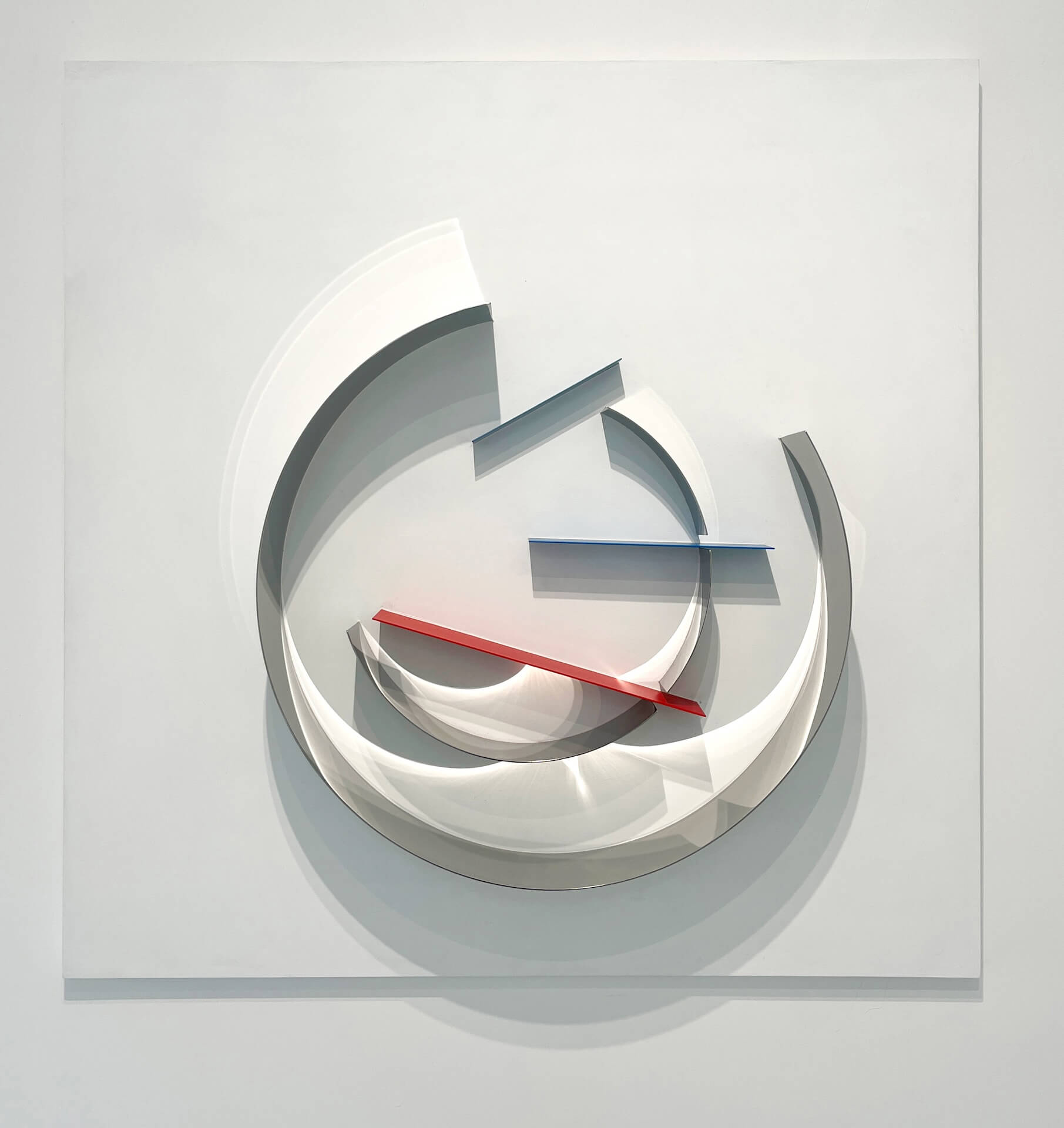 The Wick Culture - Suzanne Blank Redstone, Circles & Lines, 2017, Polished stainless steel and powdercoated aluminium on painted tricoya, 122 x 122 x 20cm. Image courtesy of the artist and CLOSE gallery.