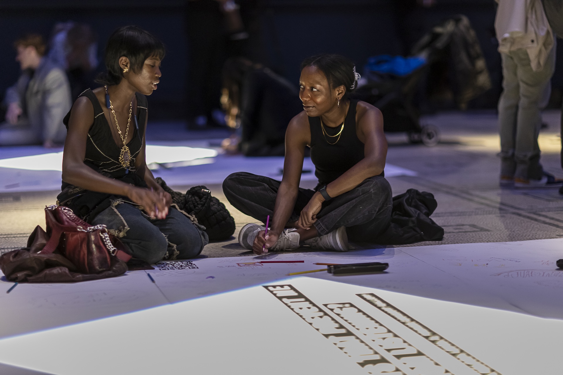 The Wick Culture - Visitors at a Without Shape Without Form project © Hydar Dewachi