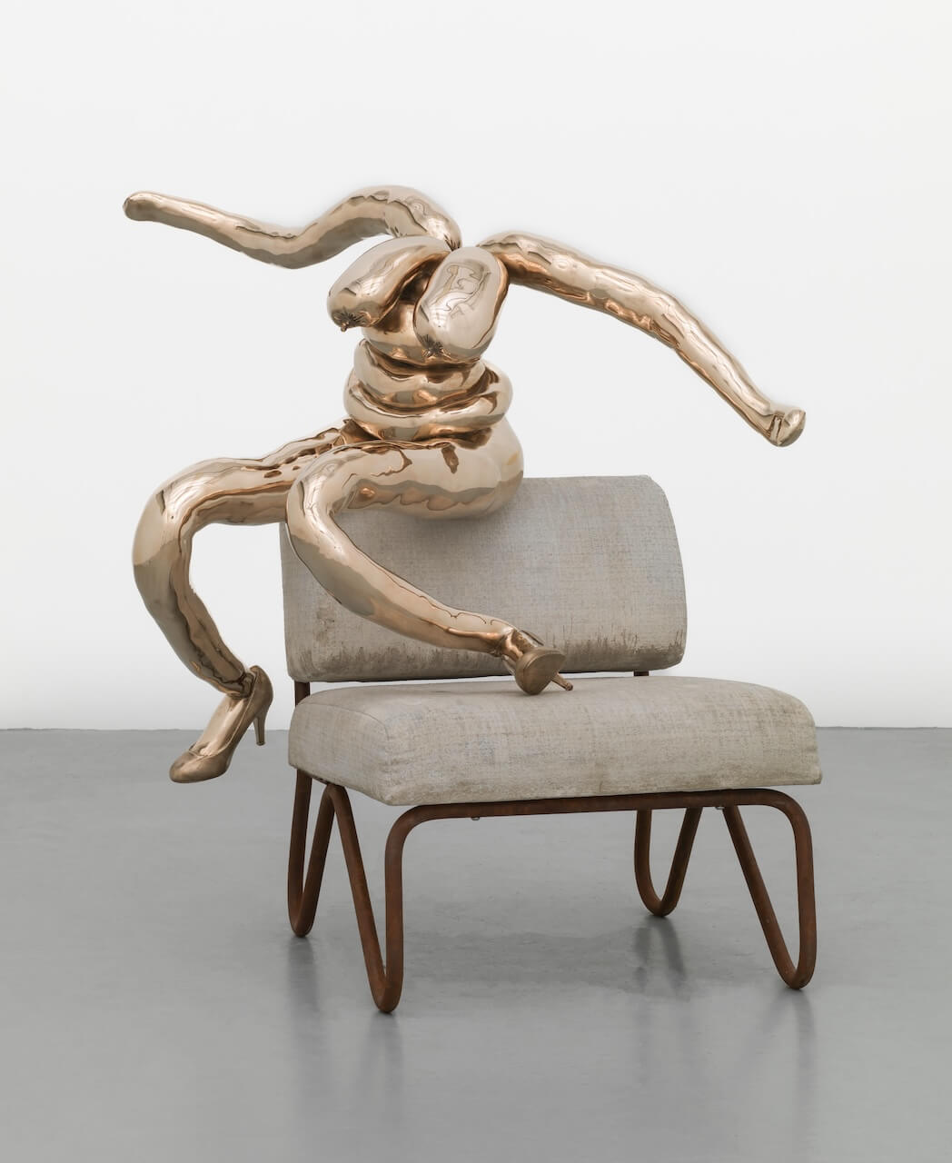 The Wick Culture - Sarah Lucas, GODDESS, 2022, bronze, concrete, mild steel, 117.6 x 147.9 x 92.2 cm. © Sarah Lucas. Courtesy Sadie Coles HQ, London. Photo Steve Russell Studios