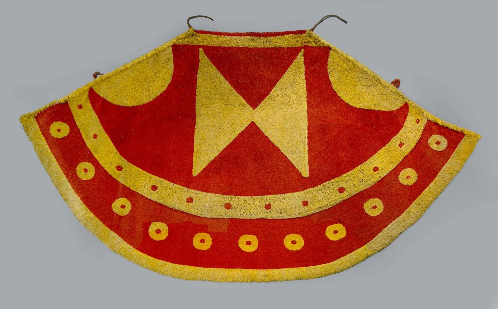 The Wick Culture - 'Ahu 'ula (cloak), Hawai'i, likely made before 1778. Credit: British Museum
