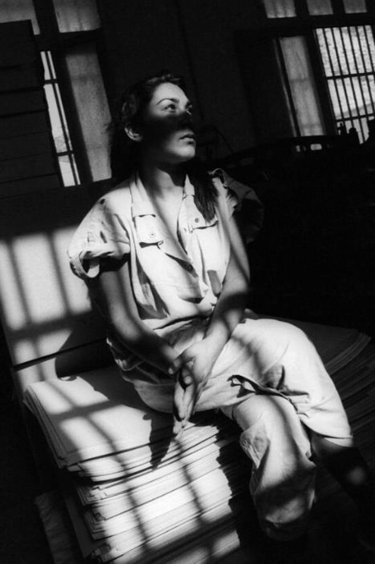 The Wick Culture - Jane Evelyn Atwood, Prisoner in the prison workshop, Centre Pénitentiaire Les Baumettes, Marseille, France, 1991. © Jane Evelyn Atwood