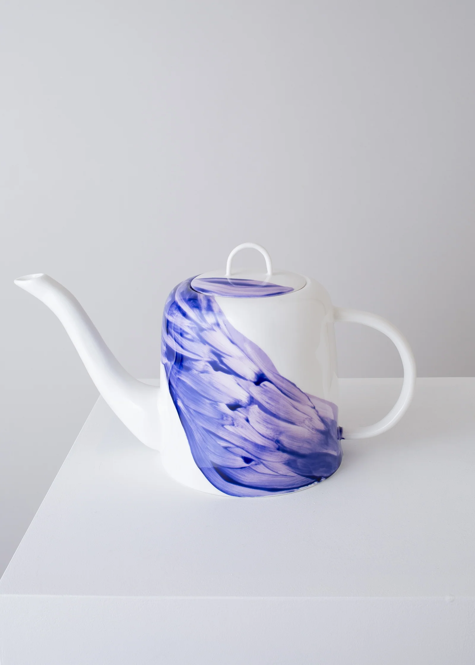 The Wick Culture - Tanya Ling x Feldspar Teapot (1l). Courtesy of Feldspar