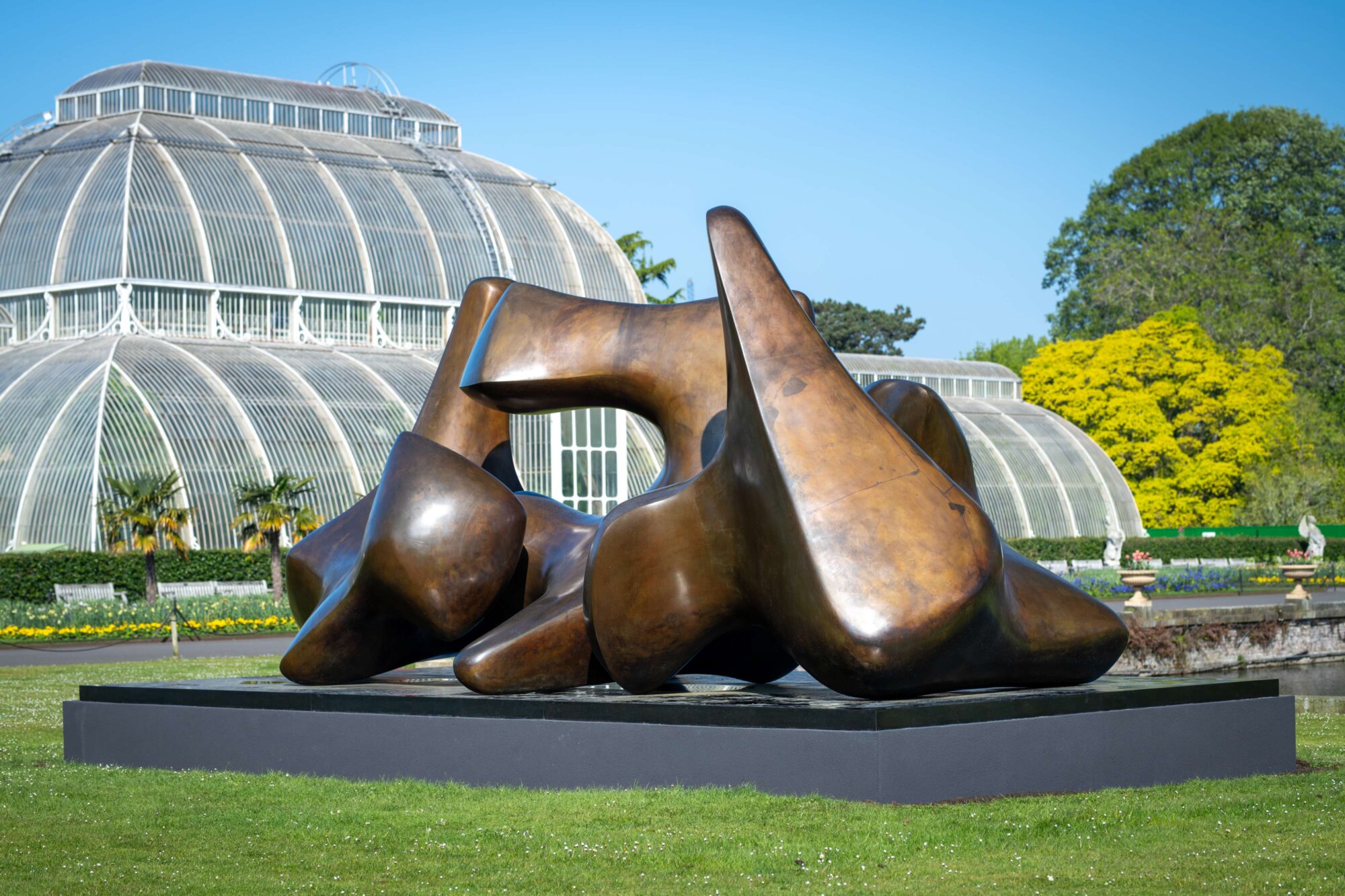 The Wick Culture - Three Piece Sculpture Vertebrae, 1968-69. Photo: Ines Stuart-Davidson