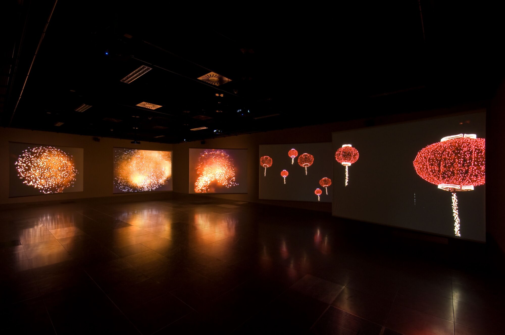 The Wick Culture - susan pui san lok < 駱 佩 珊 >
Faster, Higher, 2008
5-channel installation, 9:30 minutes Commissioned by Film and Video Umbrella and BFI Southbank Gallery
© susan pui san lok Courtesy the artist Photo Dave Morgan”/></picture><div class=