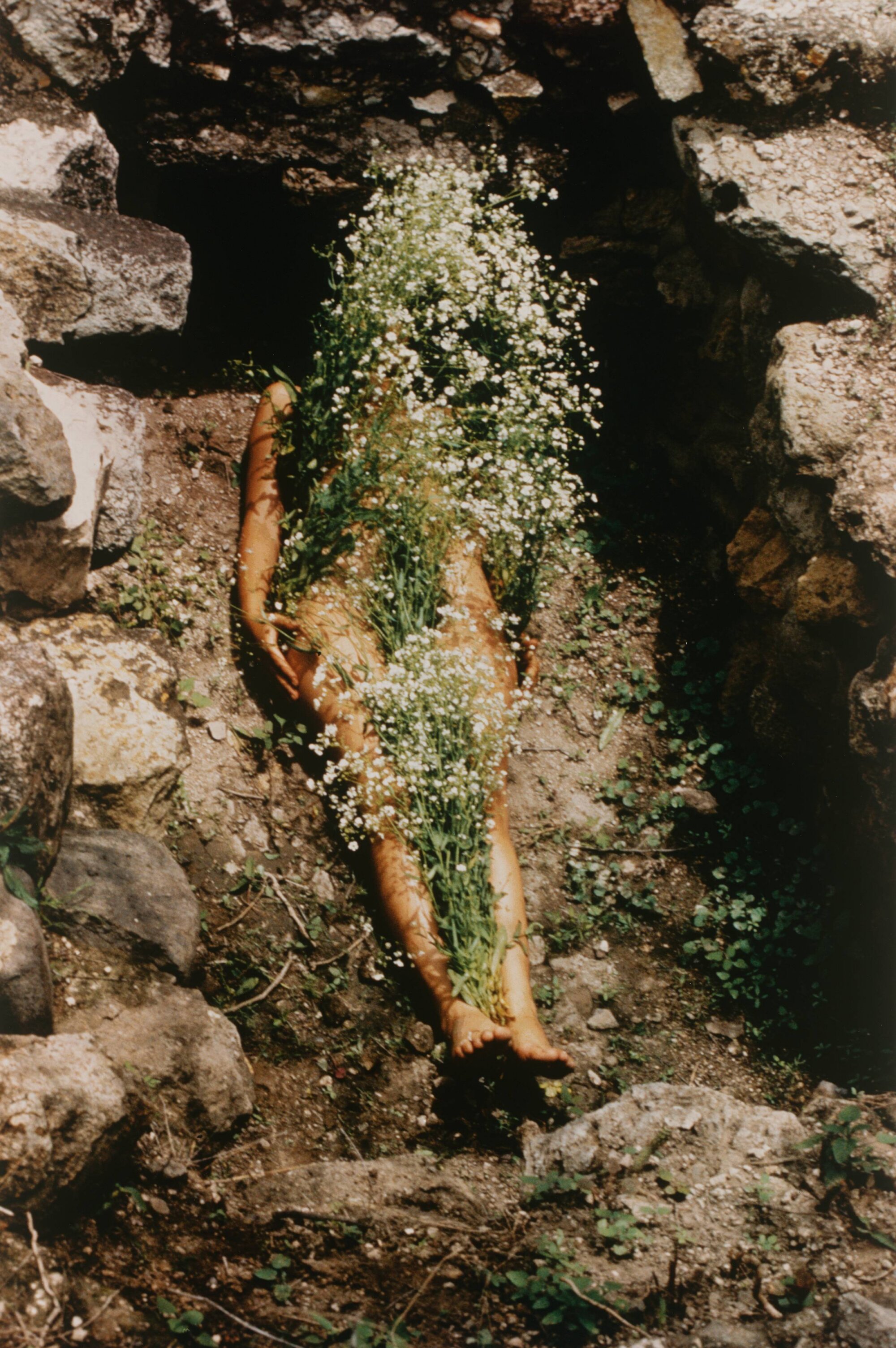 The Wick Culture - Ana Mendieta, Imágen de Yágul 1973. © The Estate of Ana Mendieta Collection, LLC. Licensed by Artist Rights Society (ARS), New York / DACS, 2026 / Courtesy Marian Goodman Gallery and Alison Jacques, London